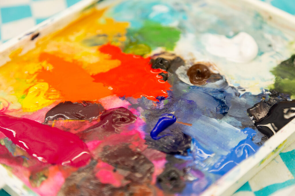 Acrylic paint palette